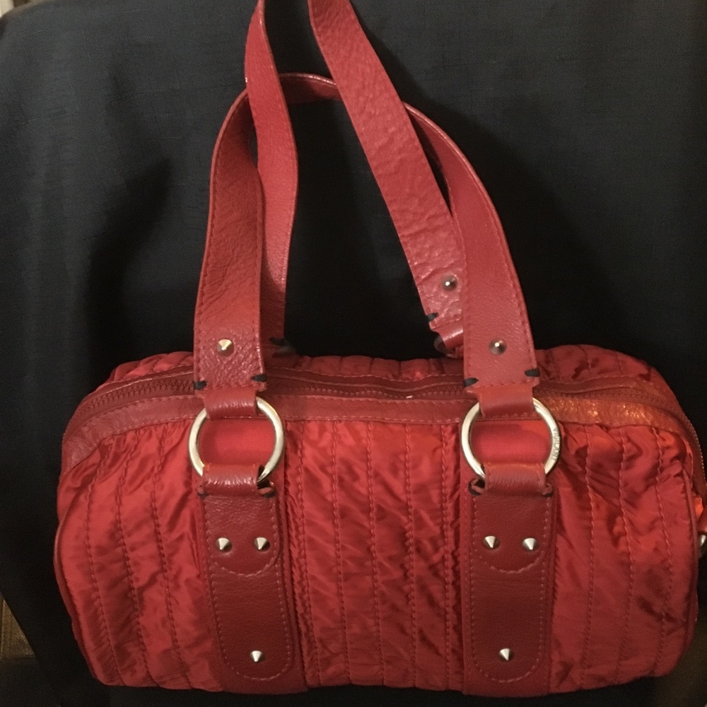 Vigilant leather goods bag